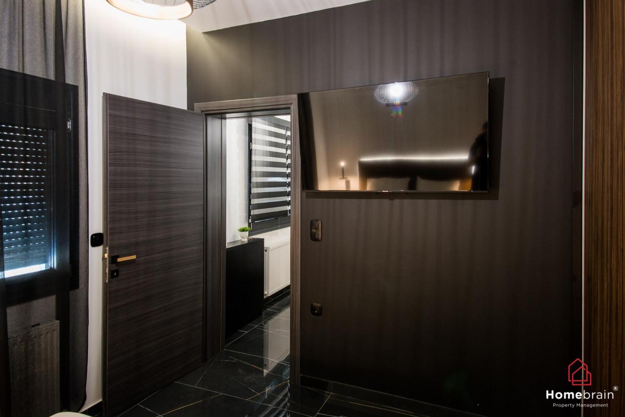 Apartment Edward Luxury By Homebrain *